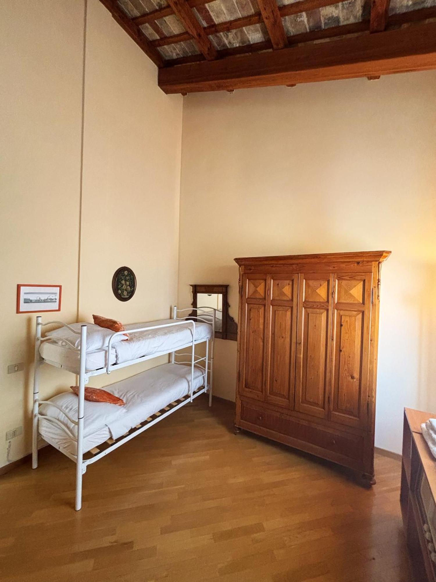 Domus Mirabilis Homestay Ancona Exteriör bild