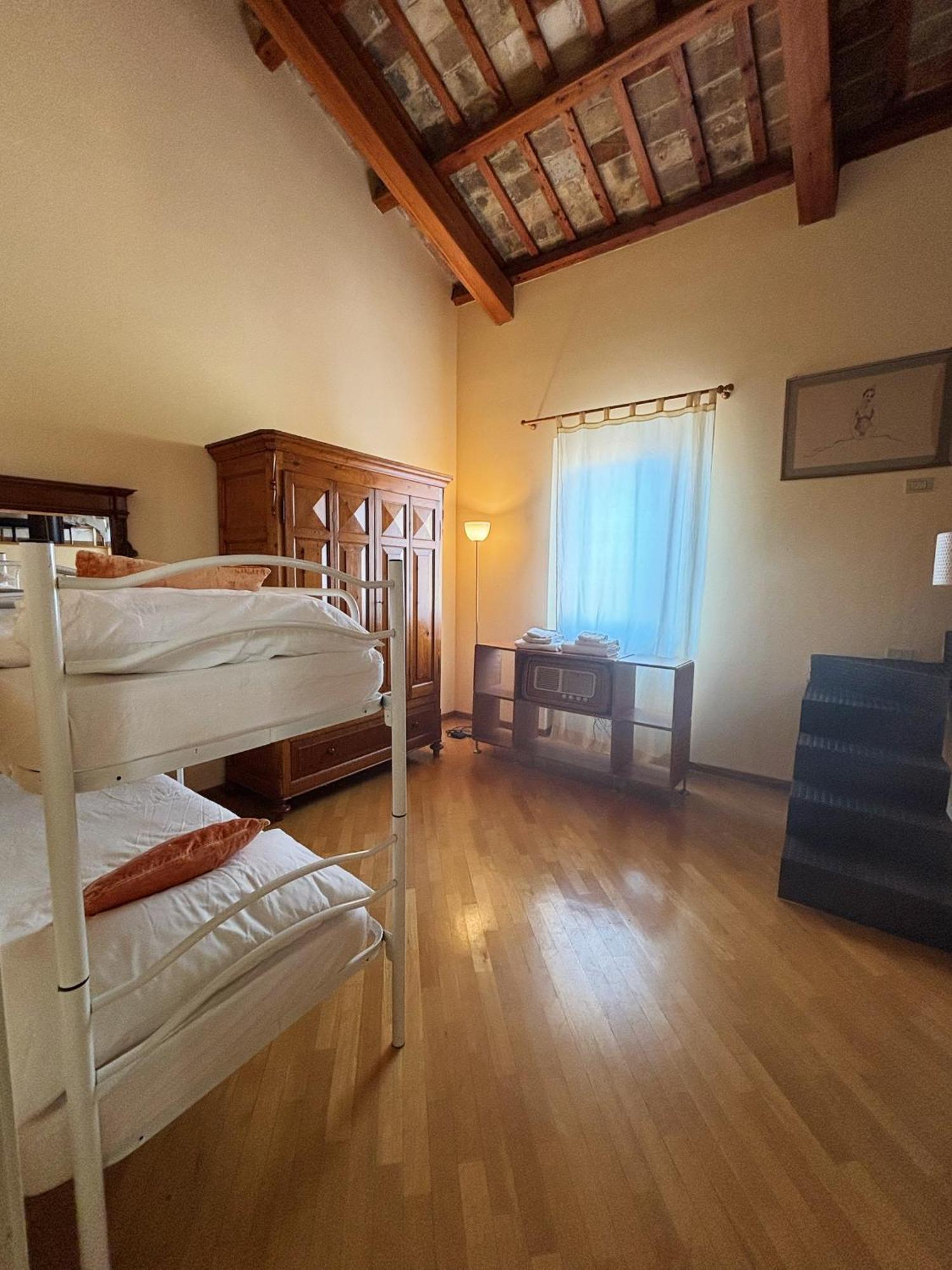 Domus Mirabilis Homestay Ancona Exteriör bild